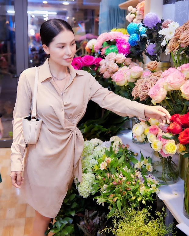 CEO Trần Quí Hảo tự hào làm đẹp cuộc sống bằng những bông hoa