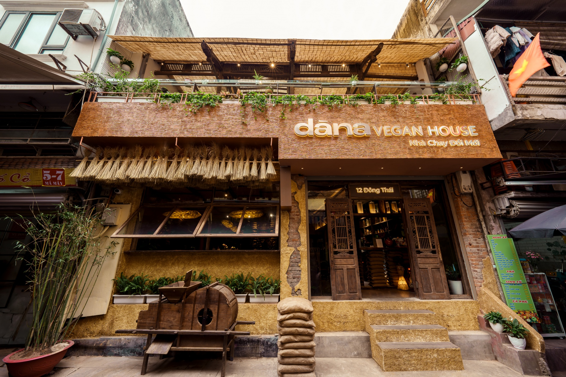 Nhà hàng Dāna Vegan House– Hơn cả một nhà hàng chay