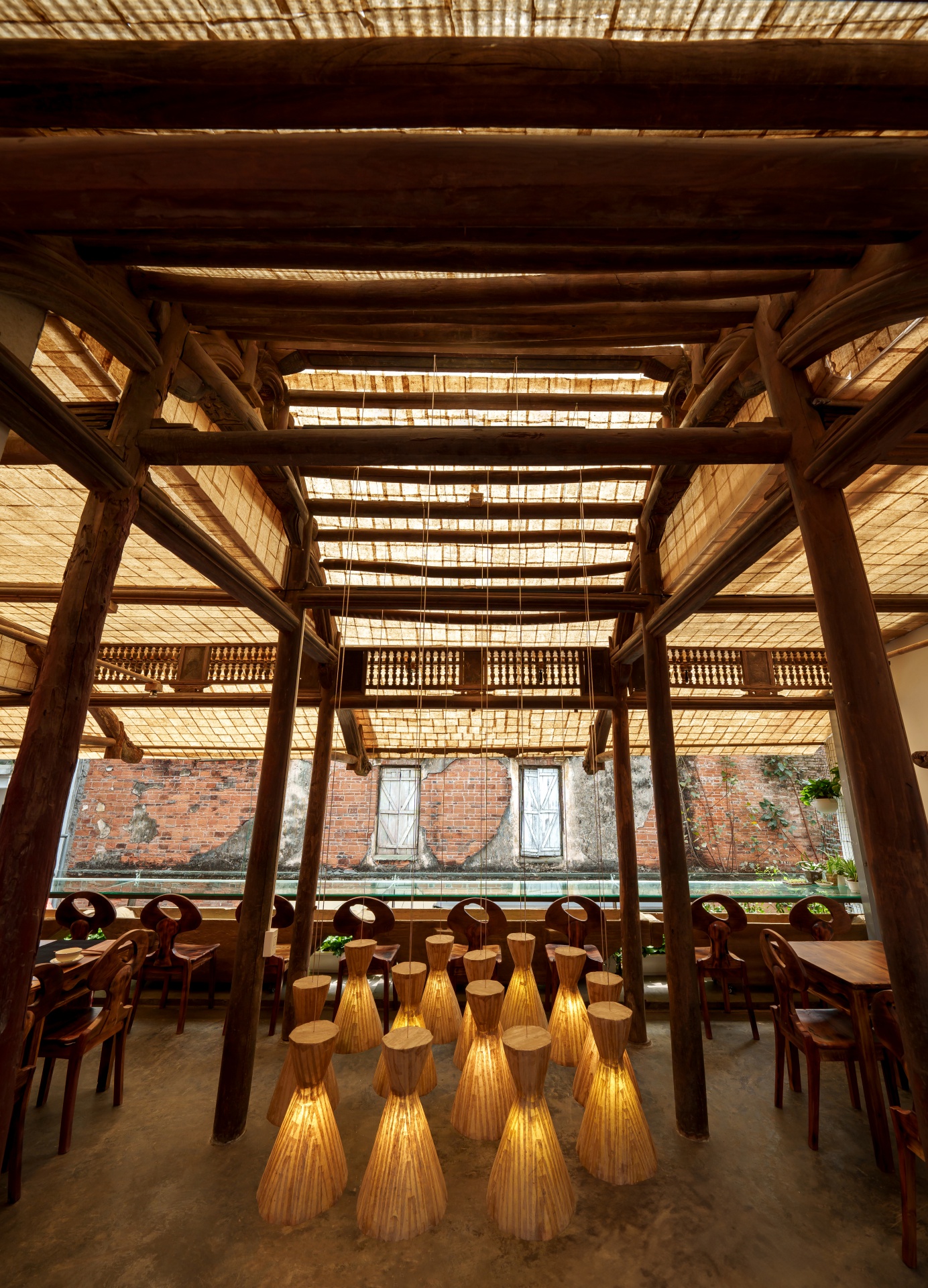 Dāna Vegan House – Hơn cả một nhà hàng chay
