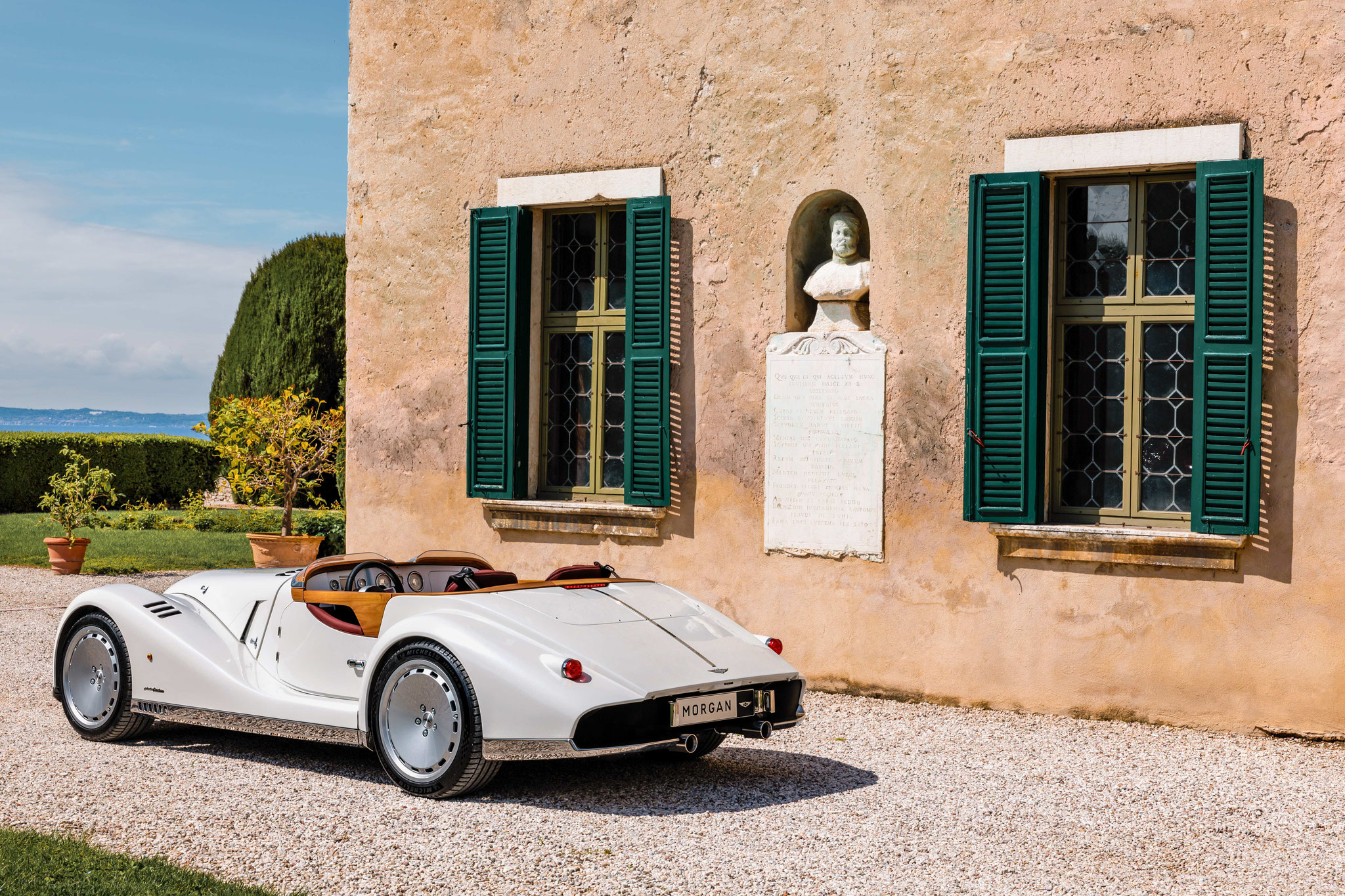 Morgan và Pininfarina hợp tác tạo nên Midsummer - Siêu phẩm với hơn 250 giờ chế tạo