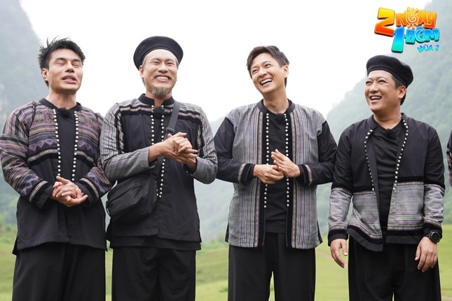 2 Ngày 1 Đêm: Kiều Minh Tuấn diện mạo kỳ quặc