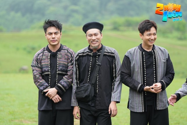 2 Ngày 1 Đêm: Kiều Minh Tuấn diện mạo kỳ quặc