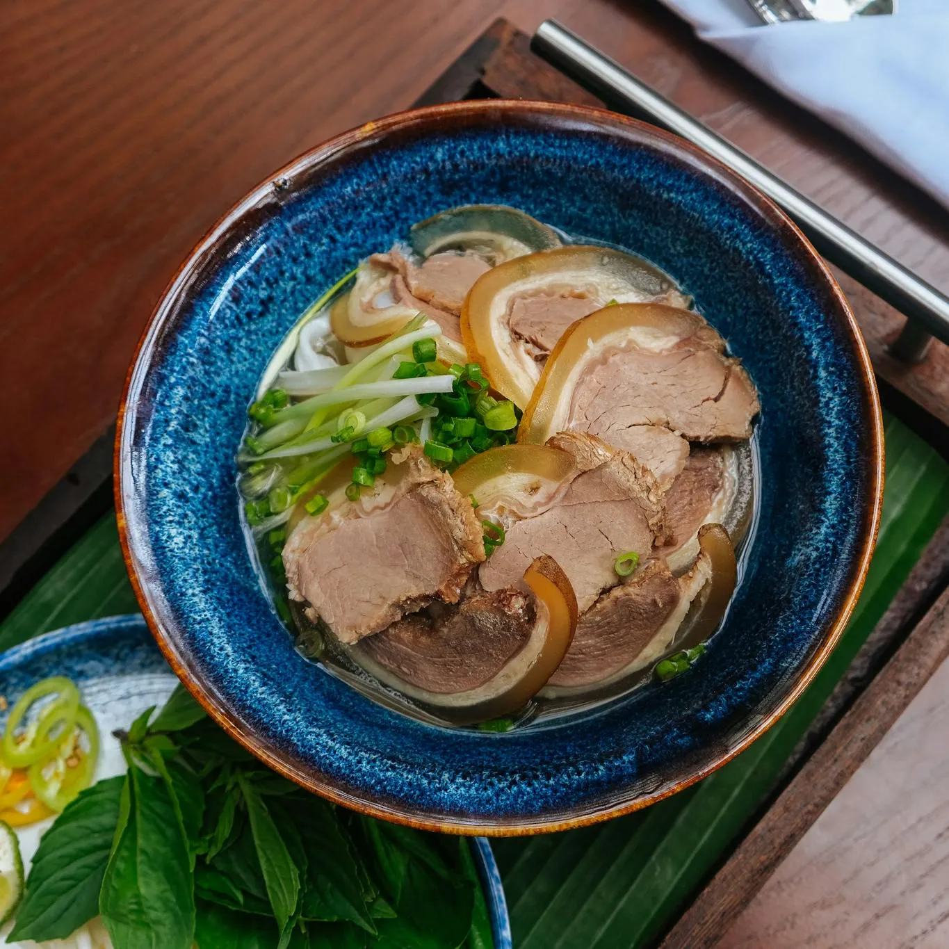 Ranh giới ẩm thực được phân biệt bằng nghệ thuật bày biện món ăn