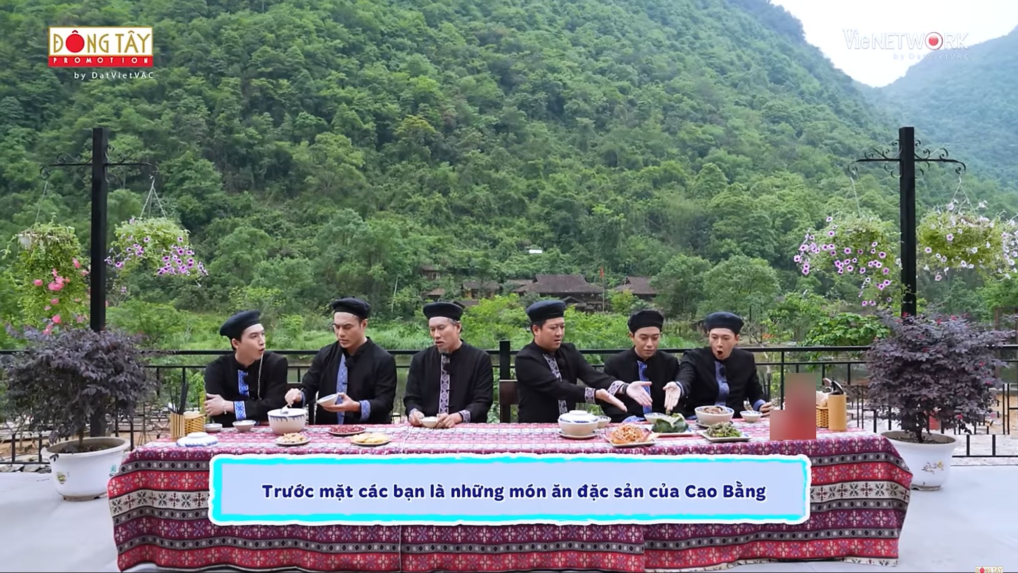 Trường Giang, Ngô Kiến Huy tròn mắt trước bữa ăn của 2 Ngày 1 Đêm