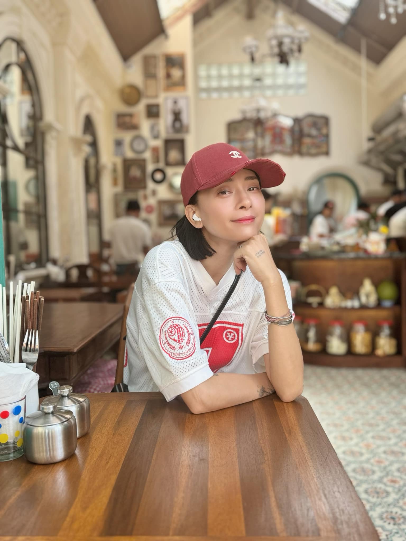 Nhà hàng chay 'phải chờ cả tiếng' của Ngô Thanh Vân