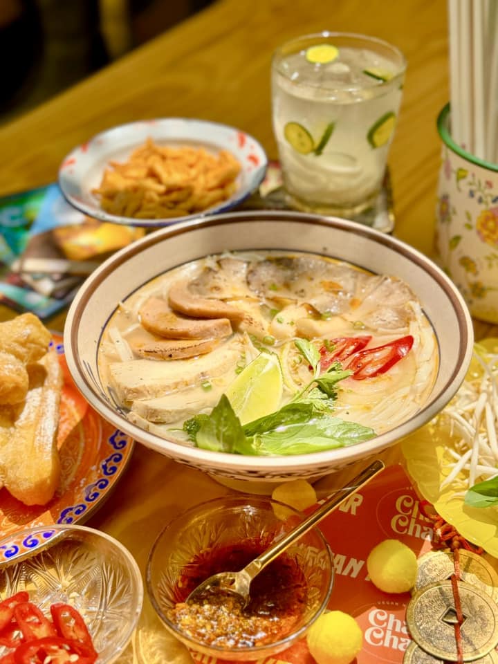 Nhà hàng chay 'phải chờ cả tiếng' của Ngô Thanh Vân