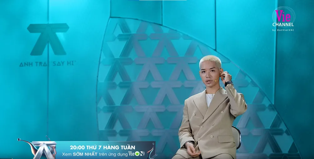 Anh Trai Say Hi - tập 2: HIEUTHUHAI chê Đức Phúc 'sến'