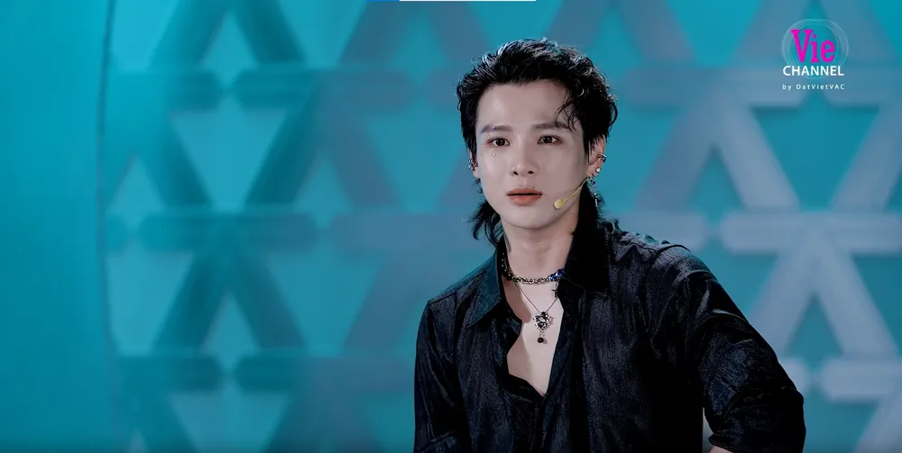 Anh Trai Say Hi - tập 2: HIEUTHUHAI chê Đức Phúc 'sến'