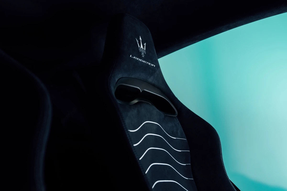 Maserati MC20 phiên bản đặc biệt lấy cảm hứng từ huyền thoại MC12