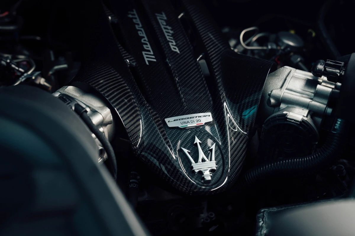 Maserati MC20 phiên bản đặc biệt lấy cảm hứng từ huyền thoại MC12