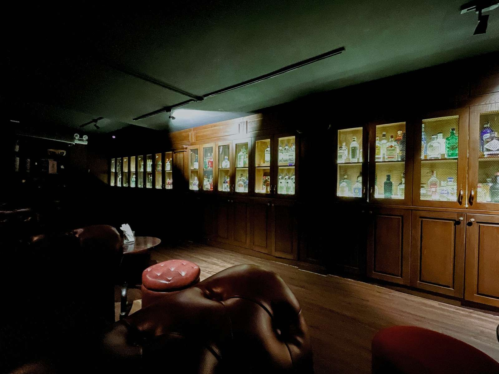 5 speakeasy bar phù hợp để “thả trôi” cảm xúc tại TPHCM