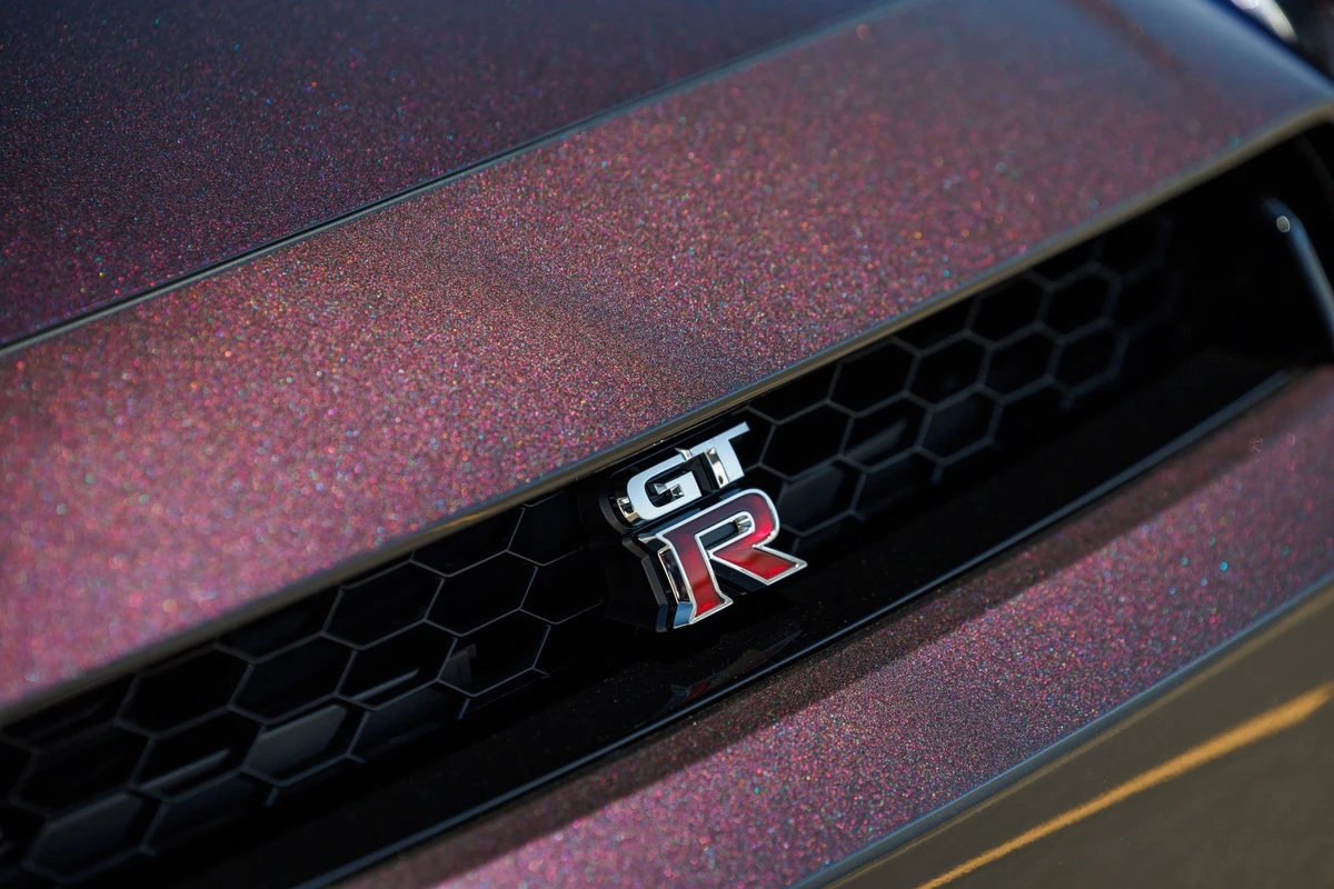 Nissan GT-R T-spec Takumi Edition giá hơn 150.000 USD