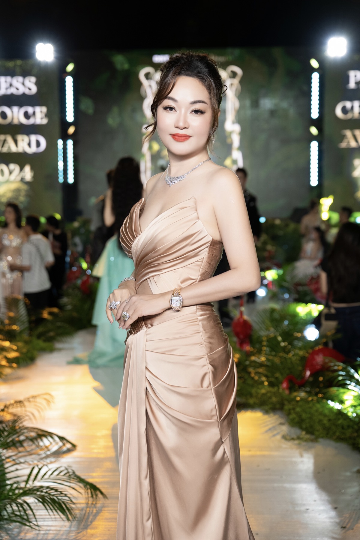 Hoa hậu Hoàng Thanh Nga
