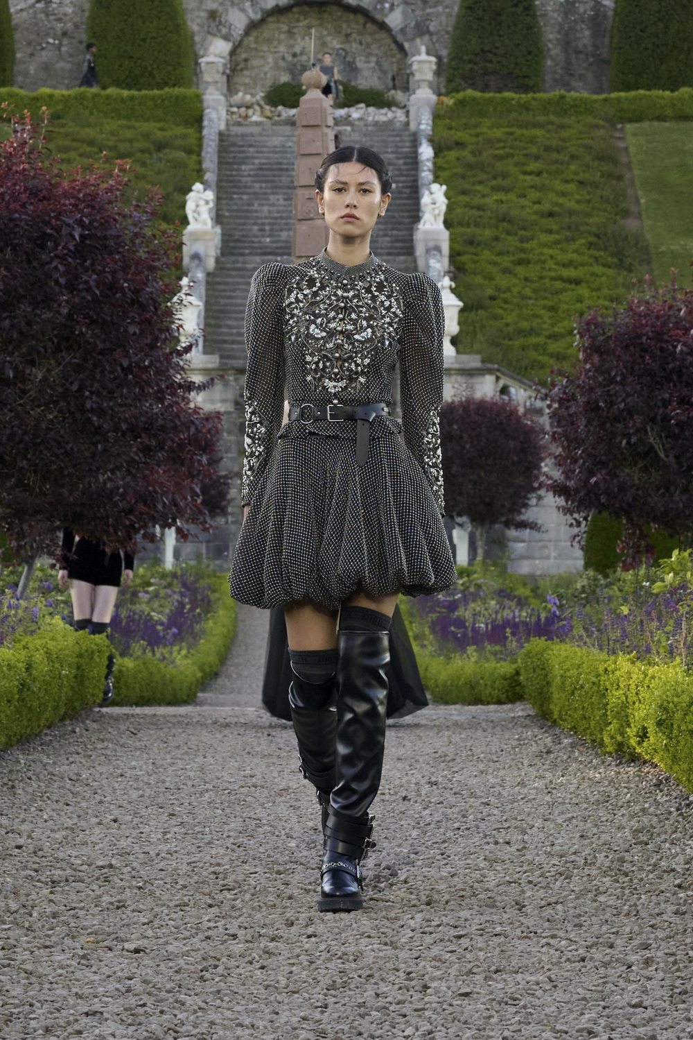 Show diễn Dior