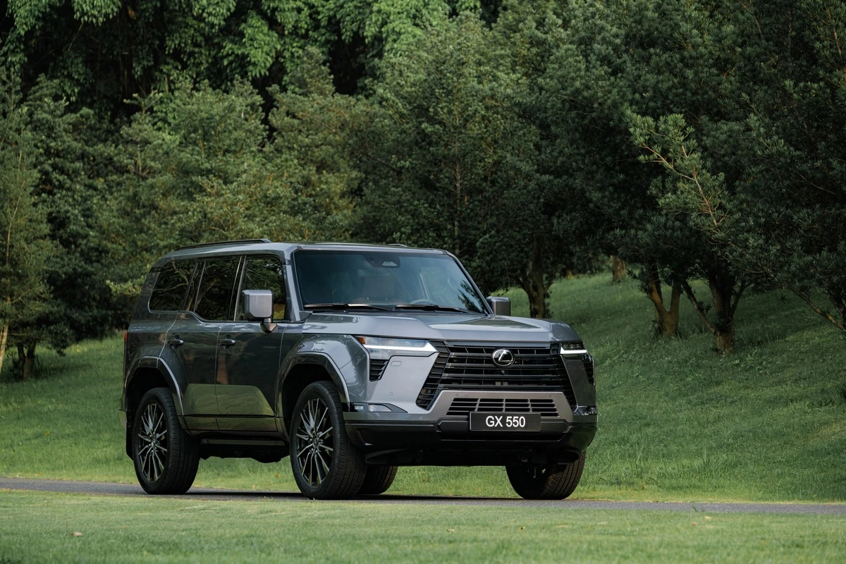 Lexus GX 550 mới ra mắt tại Việt Nam, giá từ 6,2 tỷ đồng