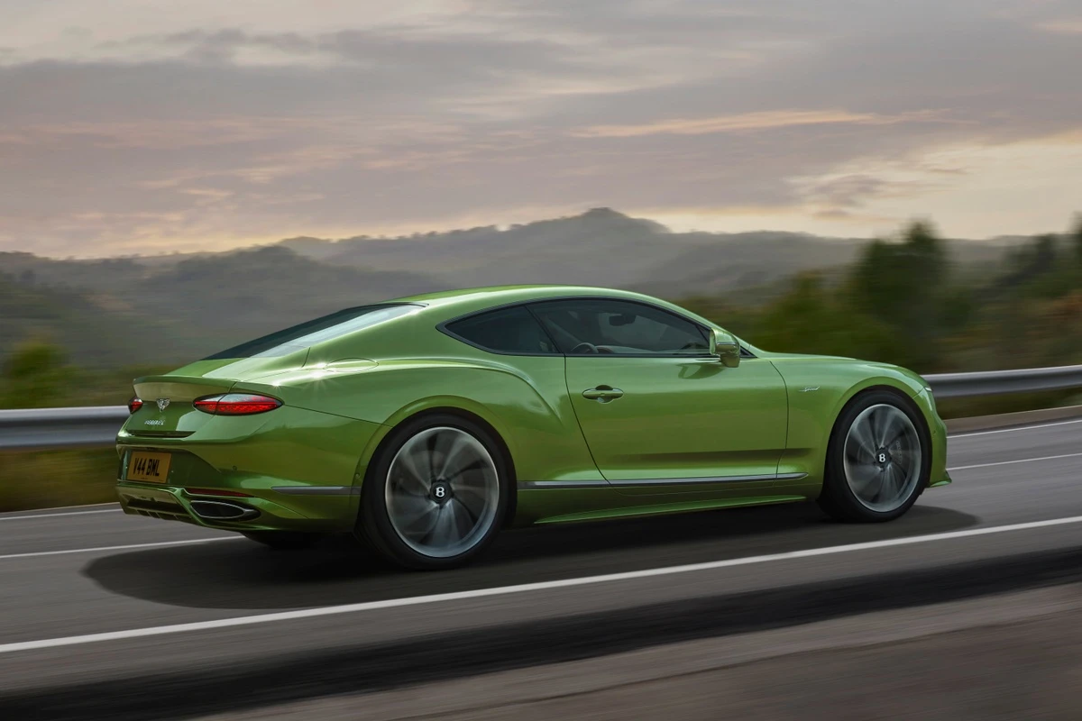 Bentley Continental GT thế hệ mới ra mắt, mạnh gần 800 mã lực