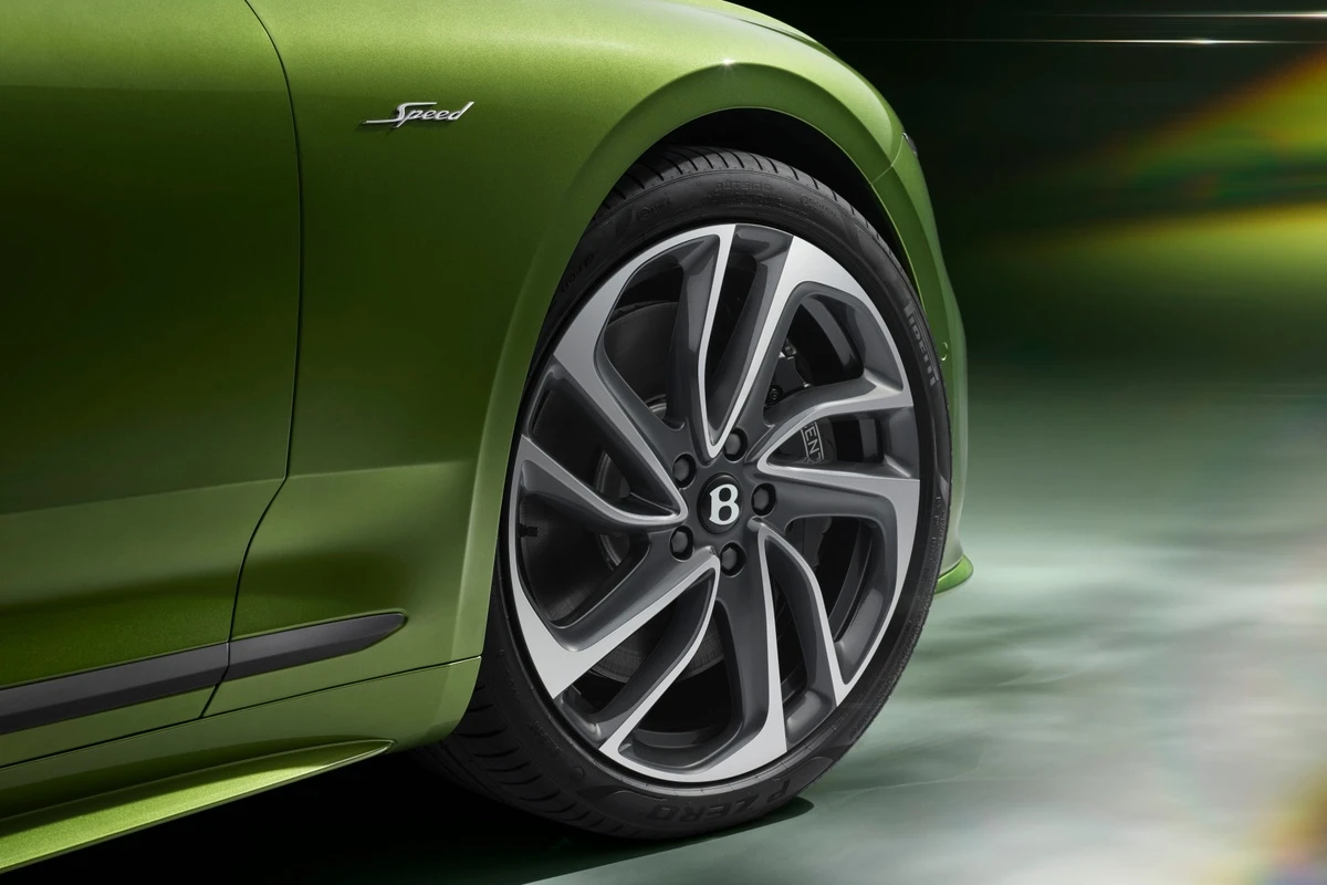 Bentley Continental GT thế hệ mới ra mắt, mạnh gần 800 mã lực