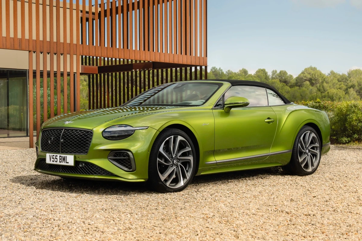 Bentley Continental GT thế hệ mới ra mắt, mạnh gần 800 mã lực
