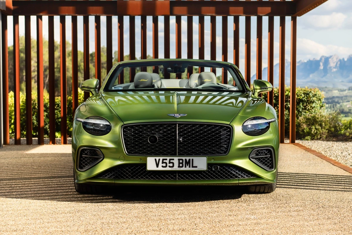 Bentley Continental GT thế hệ mới ra mắt, mạnh gần 800 mã lực