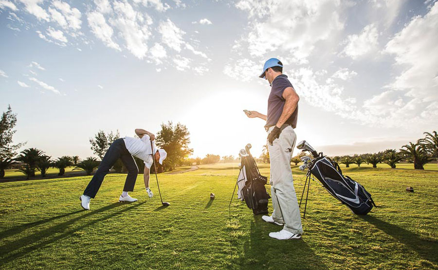 Chơi golf để tìm việc dễ hơn