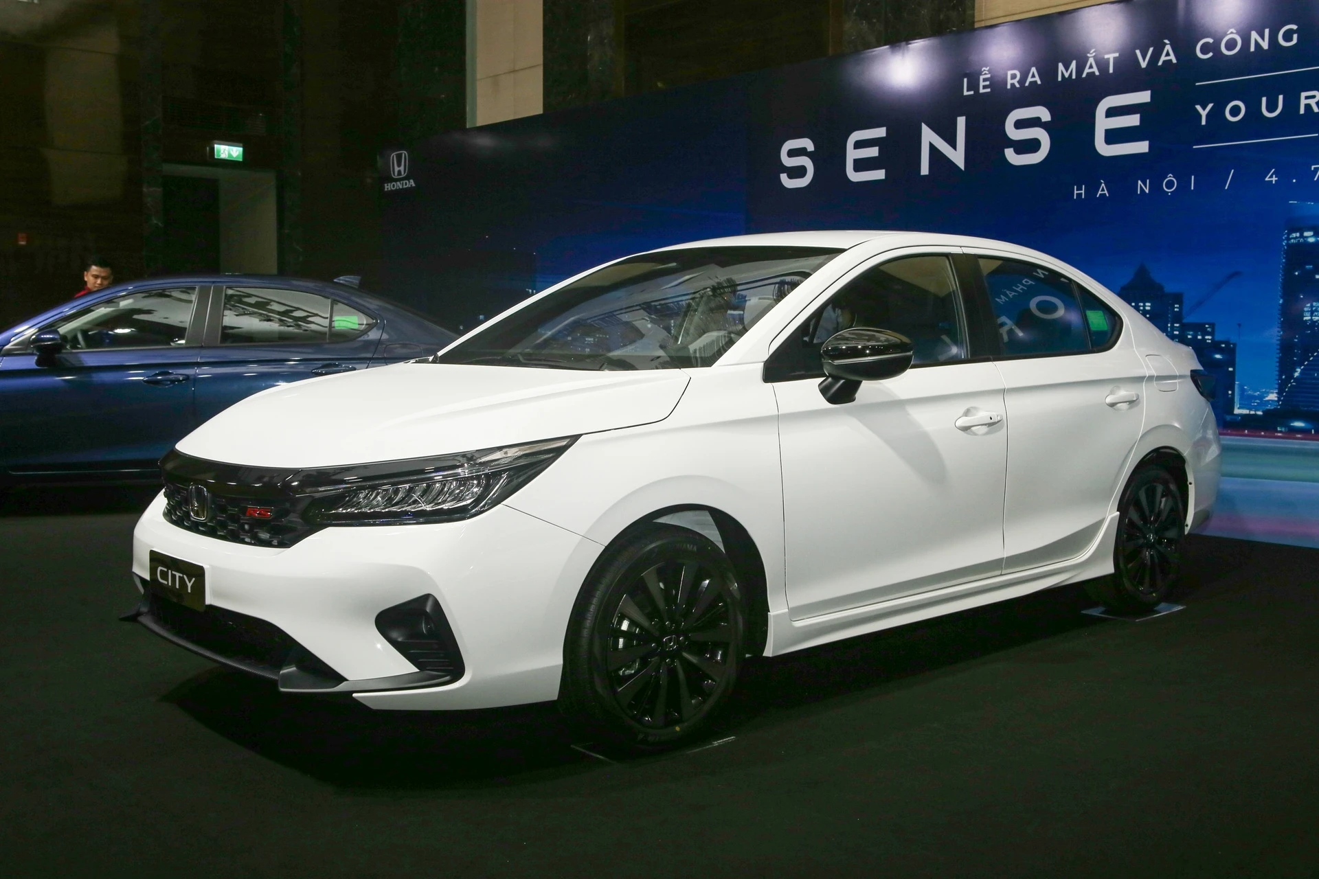 Honda City RS và Hyundai Accent