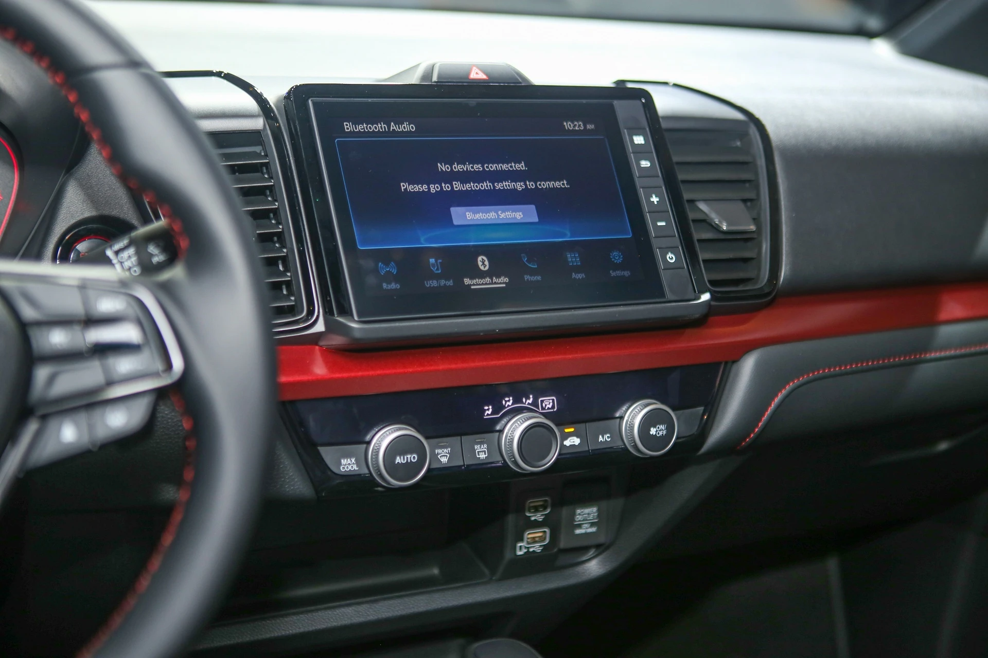 Honda City RS và Hyundai Accent