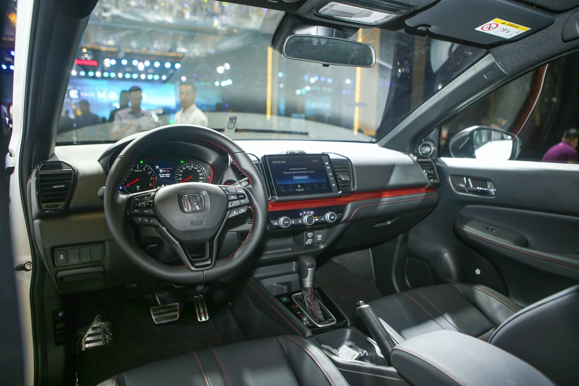 Honda City RS và Hyundai Accent