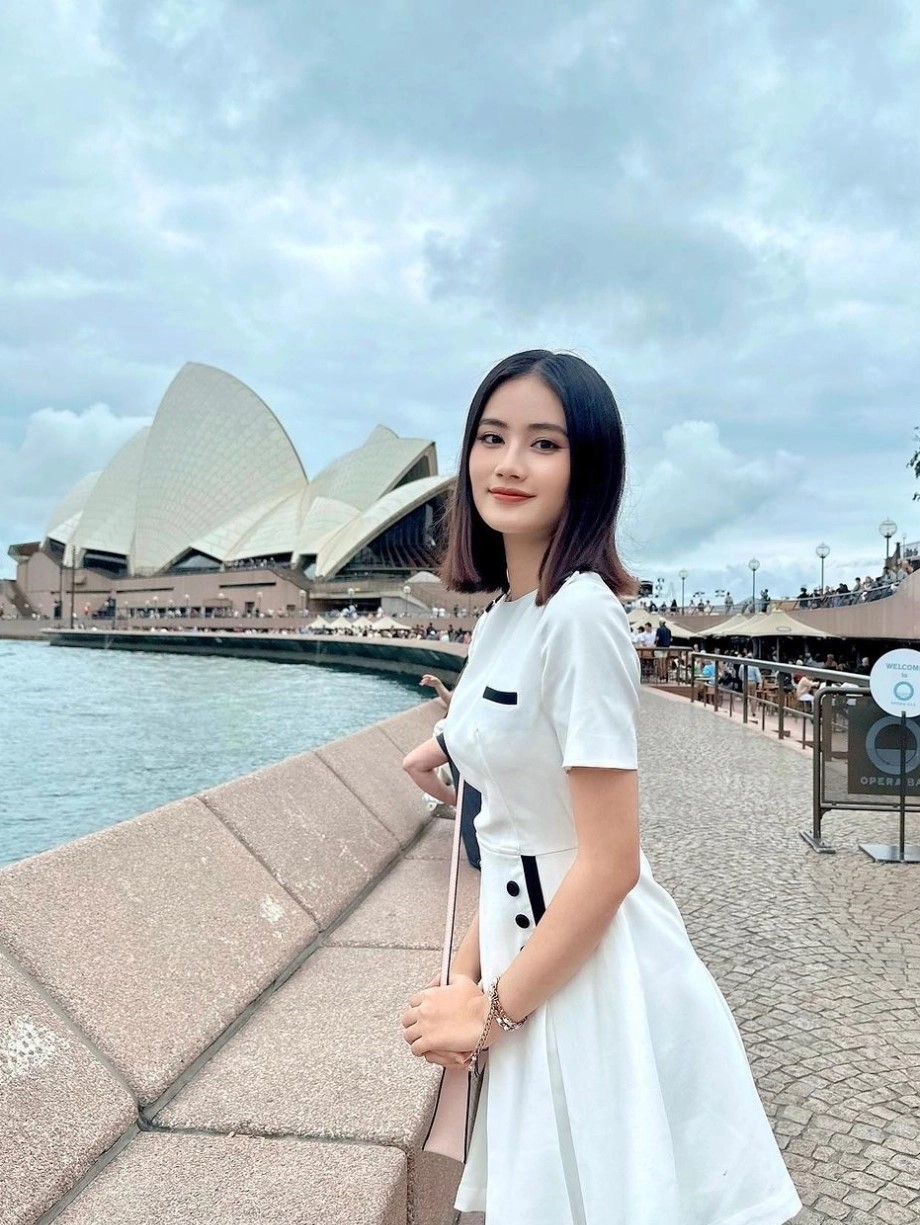 Hoa hậu Ý Nhi làm gì khi hiếm hoi trở về Việt Nam, trước thềm thi Miss World 2025?