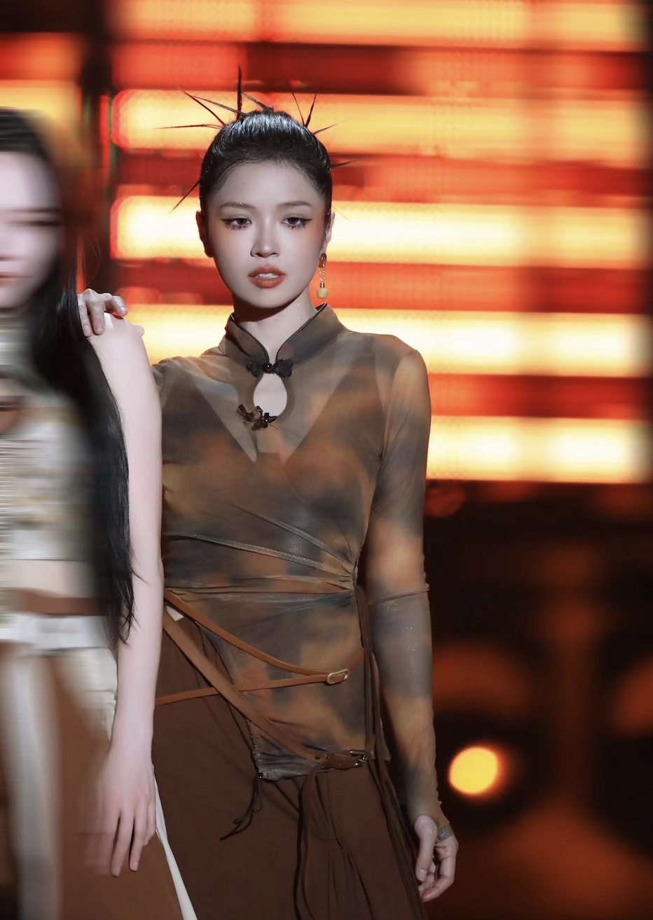 Suni Hạ Linh đứng đầu show "Đạp gió 2024", gây xôn xao mạng xã hội