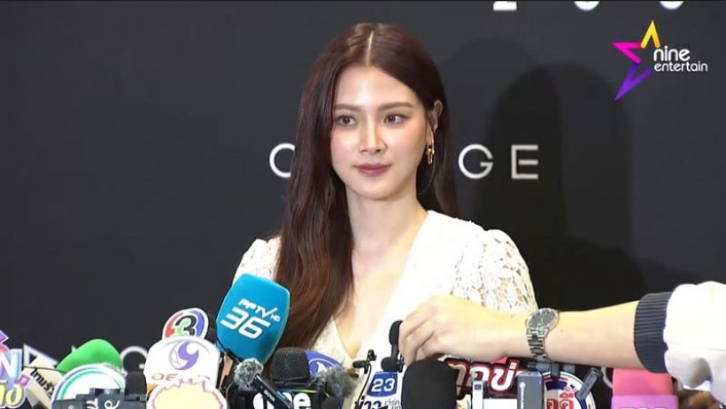 Baifern Pimchanok và bạn trai