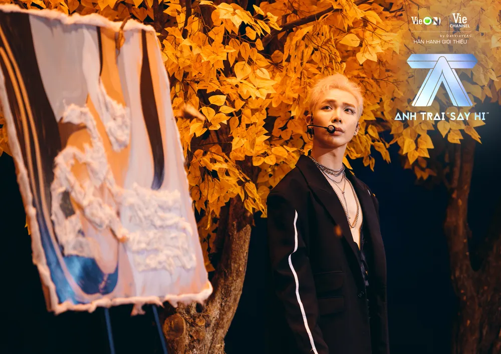Tage mạo hiểm rap love để đưa Song Luân trở lại Top 1 tại Anh Trai Say Hi