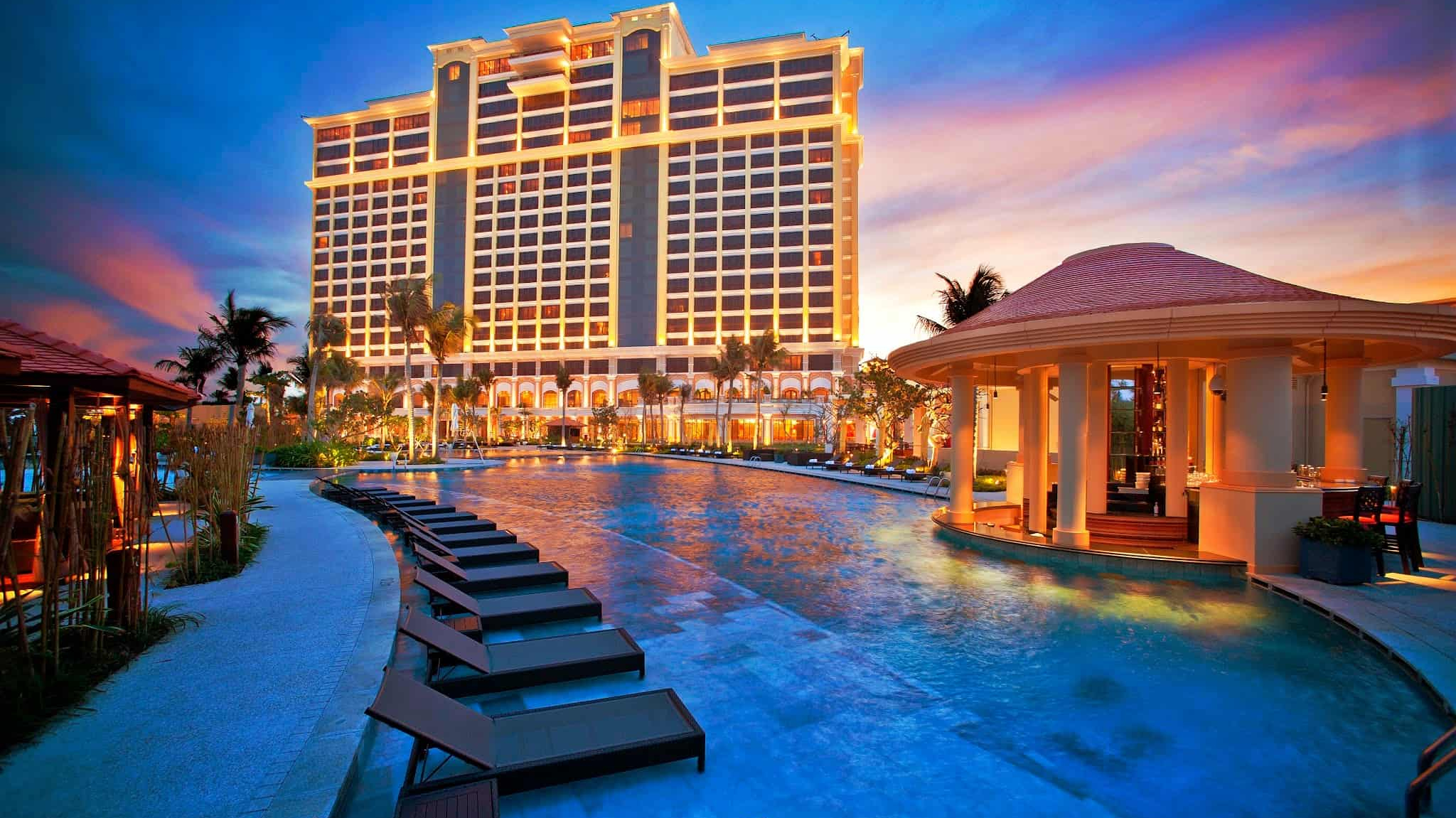Khách sạn miền Trung ngóng khách