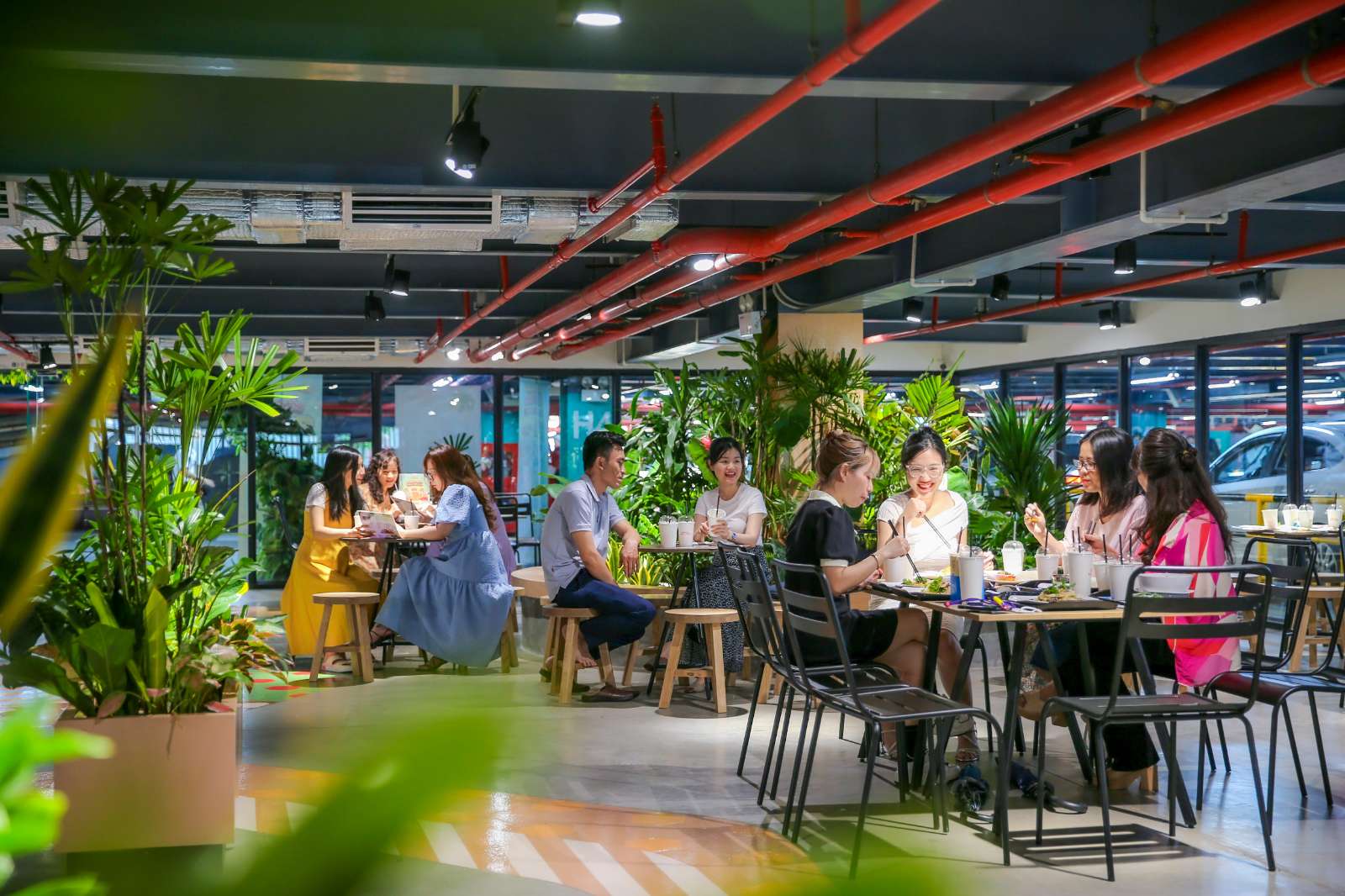 Check-in những nhà hàng “gây thương nhớ” tại sân bay Tân Sơn Nhất hè này