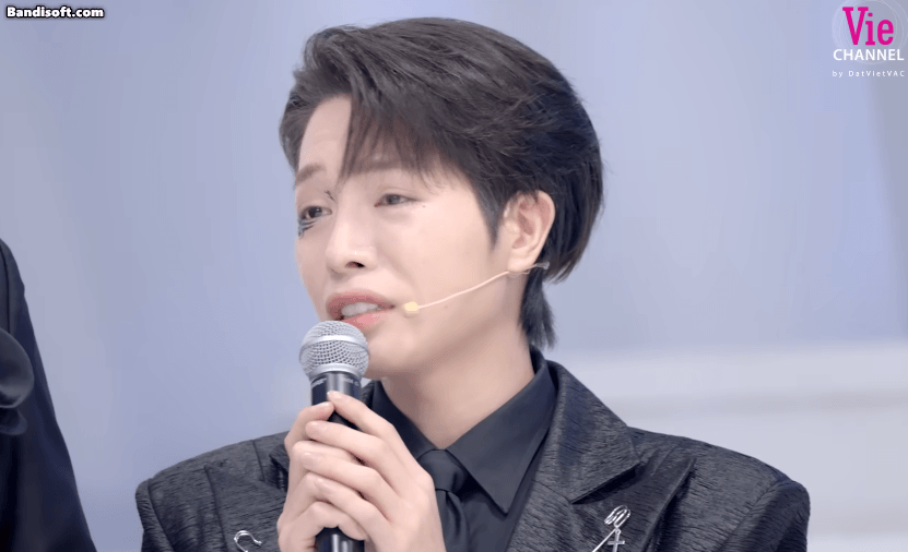 6 anh trai say hi bị loại