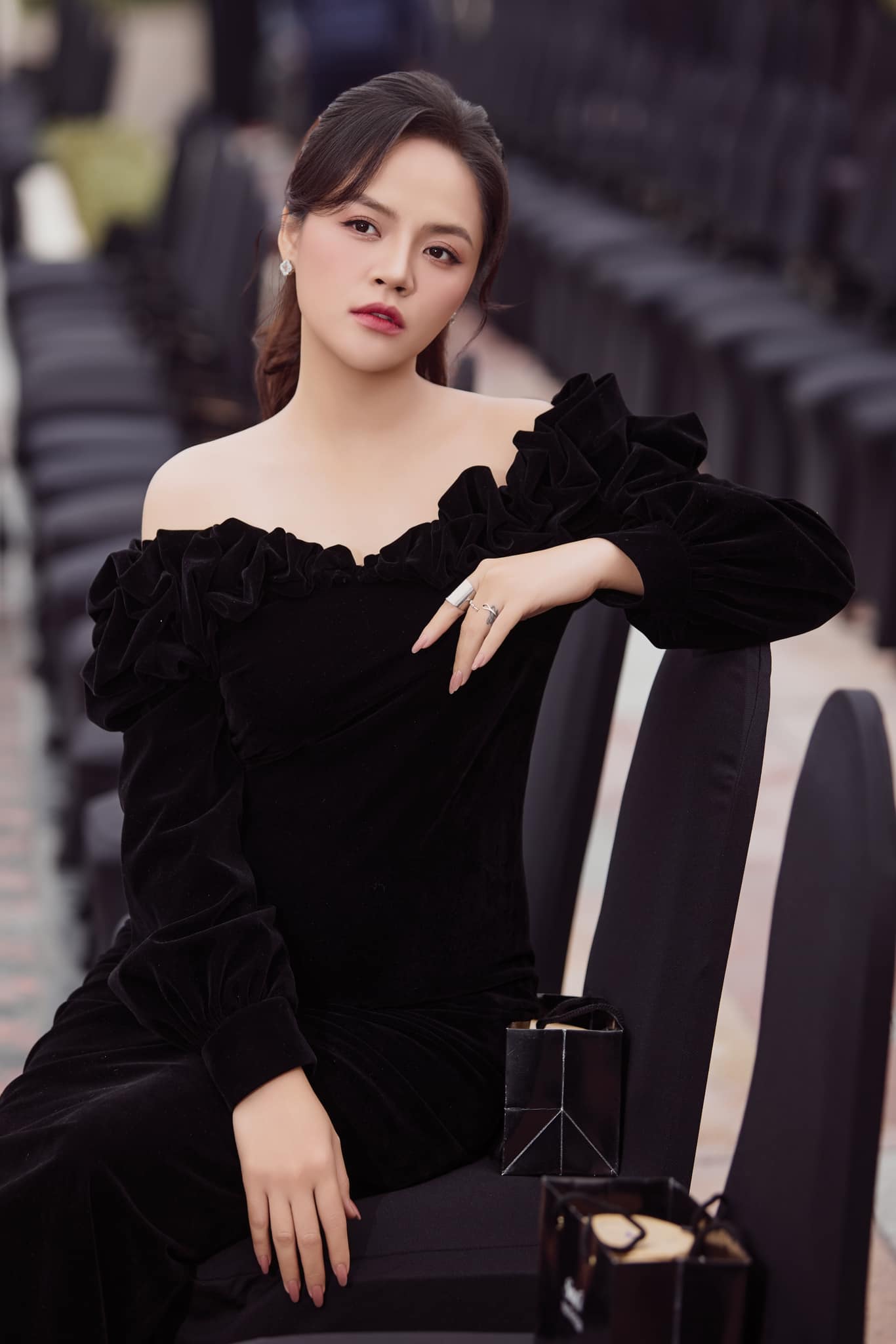 Diễn viên Phương Oanh