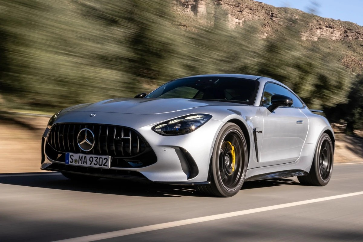 Mercedes-AMG GT 63 Pro 4MATIC+ - Siêu xe dành cho đường đua