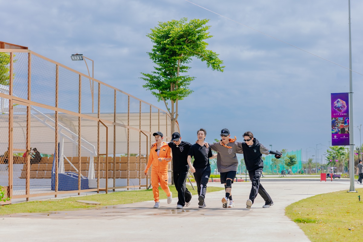Đại hội thể thao của Anh Trai Vượt Ngàn Chông Gai: Dàn Anh Tài trổ tài thi đấu, mang cả nồi niêu cổ vũ