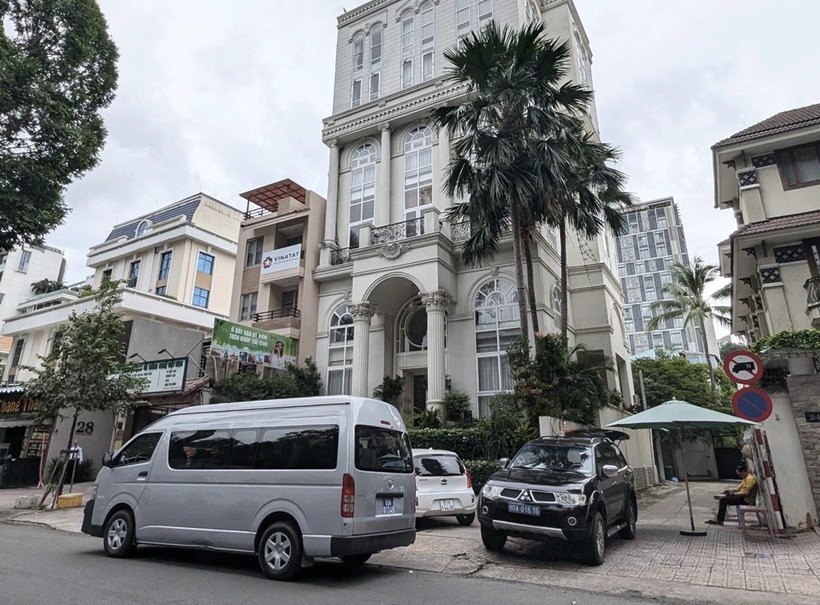 Cường đô la bị bắt