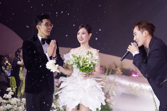 Nam ca sĩ gây sốc khi đứng bét bảng Anh Trai Say Hi