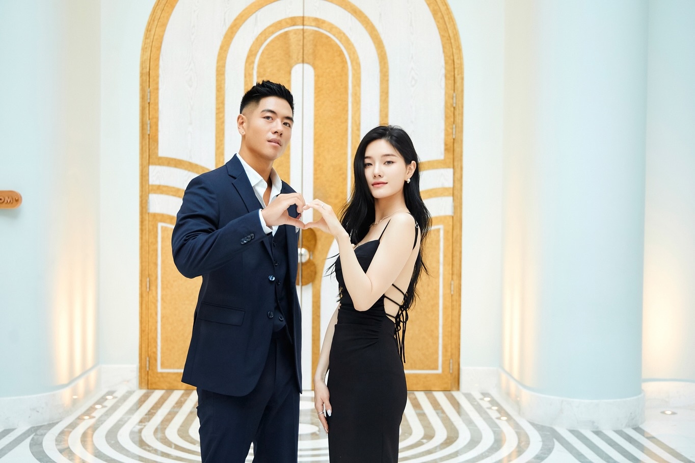 Show hẹn hò Đảo Thiên Đường
