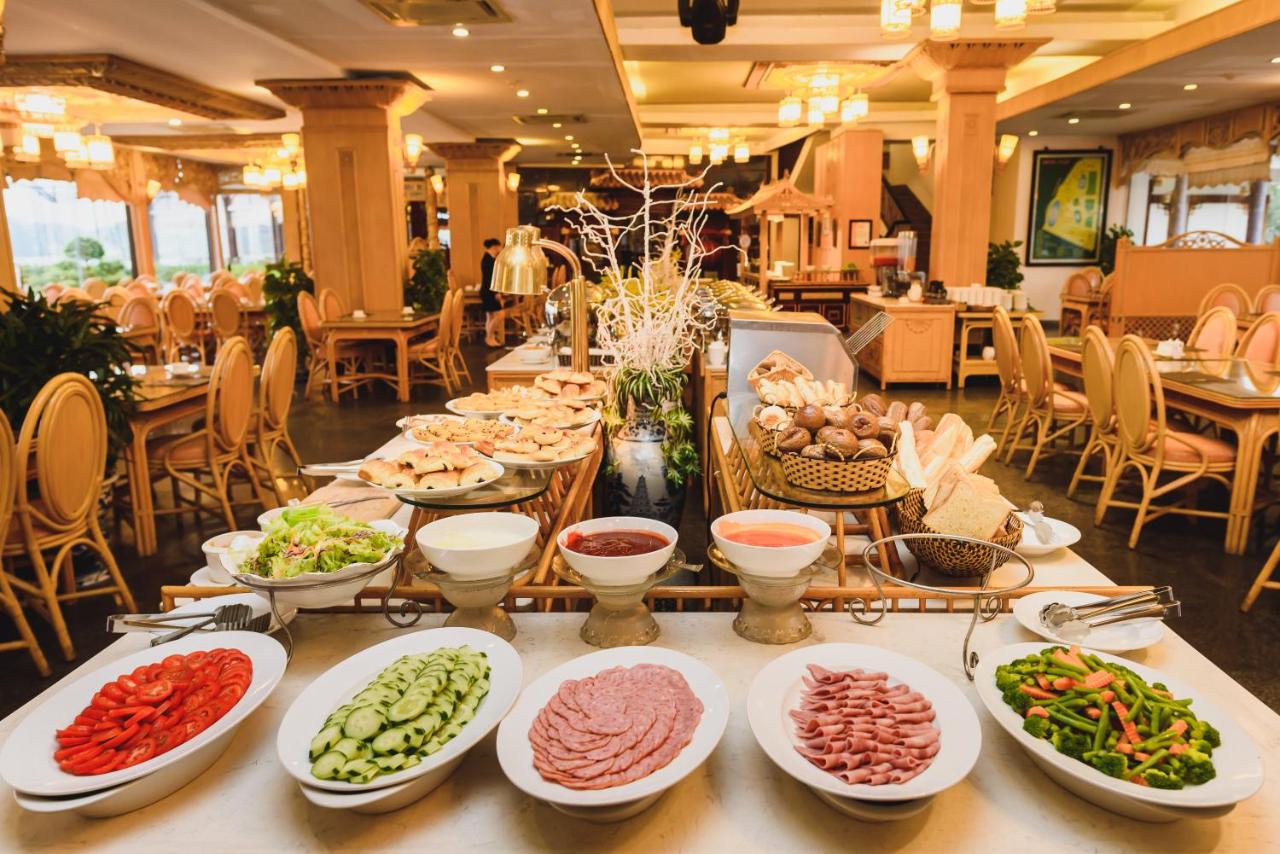 Resort biển Huế có bể bơi tuyệt đẹp không thể bỏ lỡ