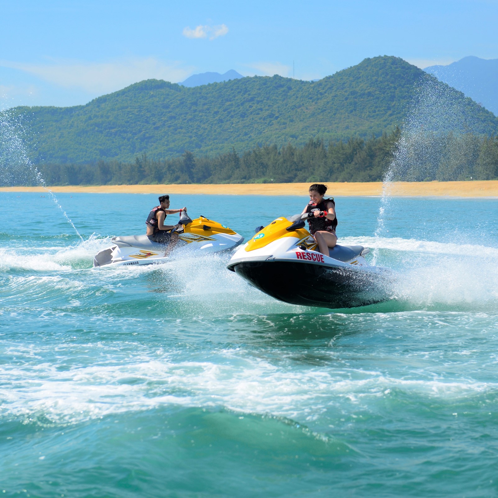 Resort biển Huế có bể bơi tuyệt đẹp không thể bỏ lỡ