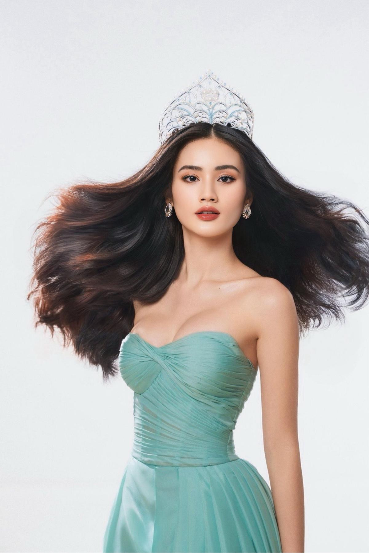 Ý Nhi thi Miss World 2025
