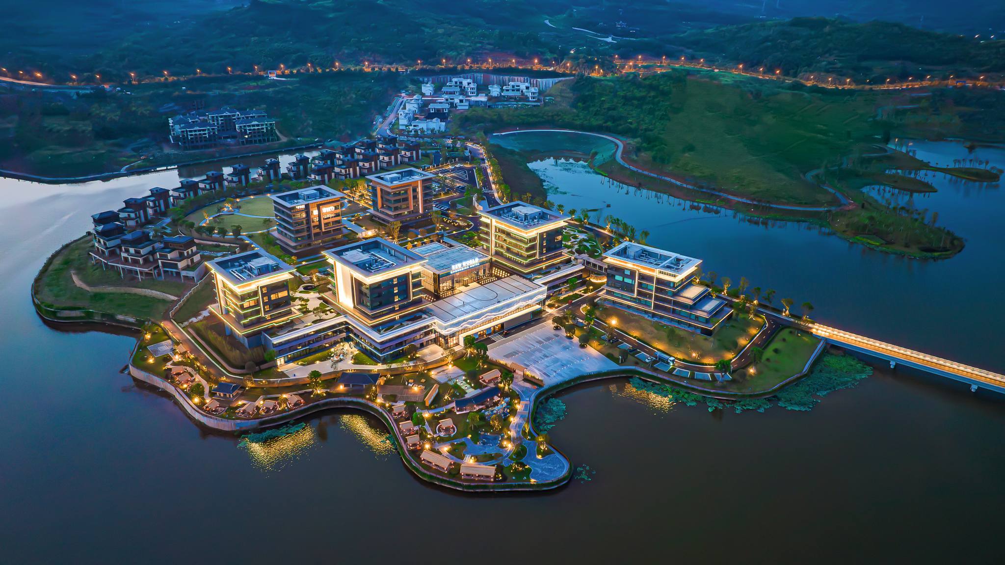 Hai khu nghỉ dưỡng Việt đạt thứ hạng cao tại World’s Best Awards
