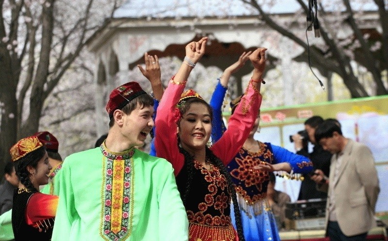 Du lịch Tân Cương
