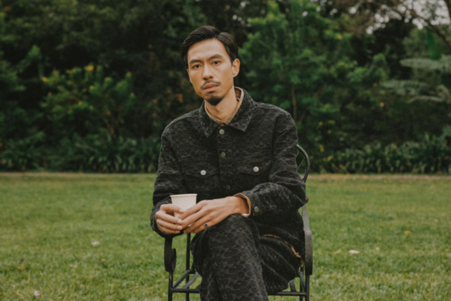 Hoàng Thùy Linh mang thai