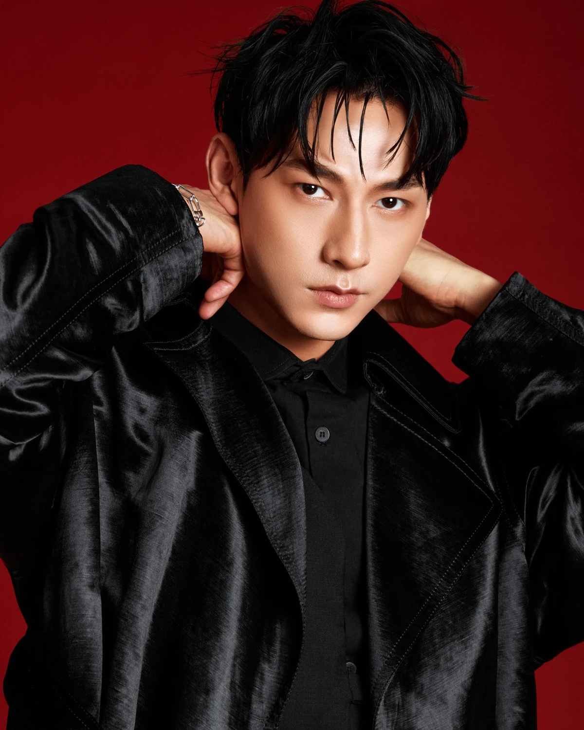 Nỗi lo sợ của Isaac ở Anh trai say hi