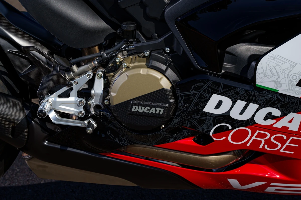 Ducati Panigale V2 phiên bản giới hạn 555 chiếc trên toàn cầu