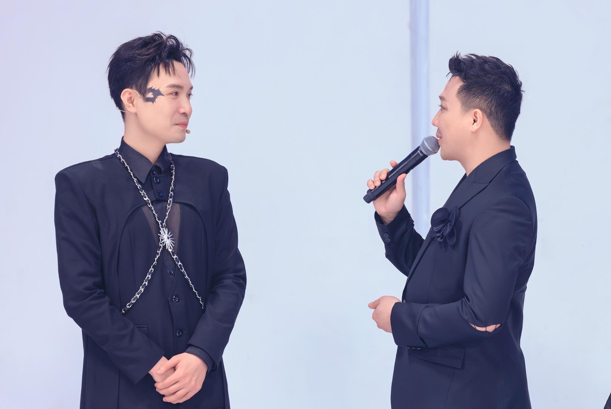 Thực tế phũ phàng của các anh trai say hi