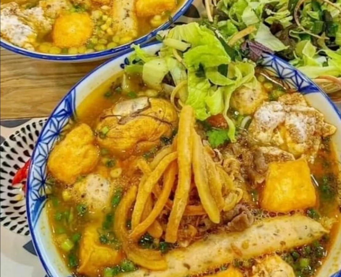Quán bún riêu tóp mỡ ngon